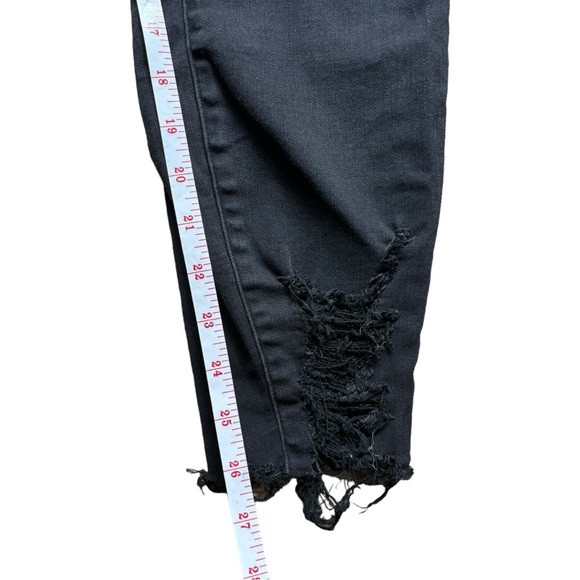 178. Pistola Raw Hem Lightly Distressed Ankle Black Jean - Picture 10 of 15